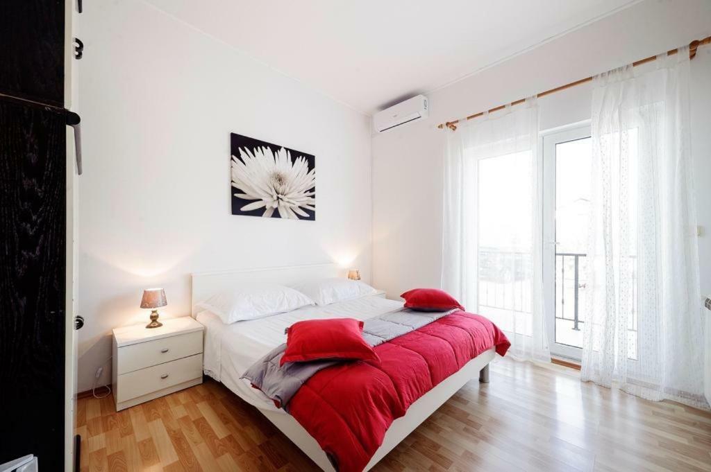 Kalauz Rooms Lozovac Buitenkant foto