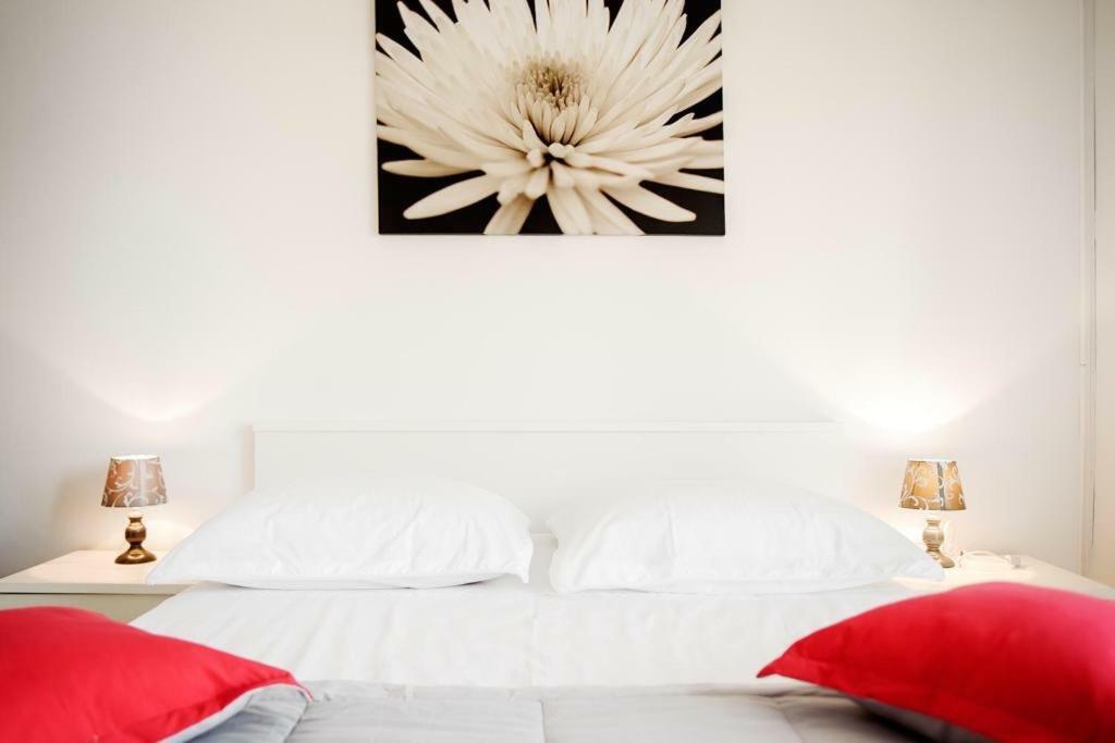 Kalauz Rooms Lozovac Buitenkant foto